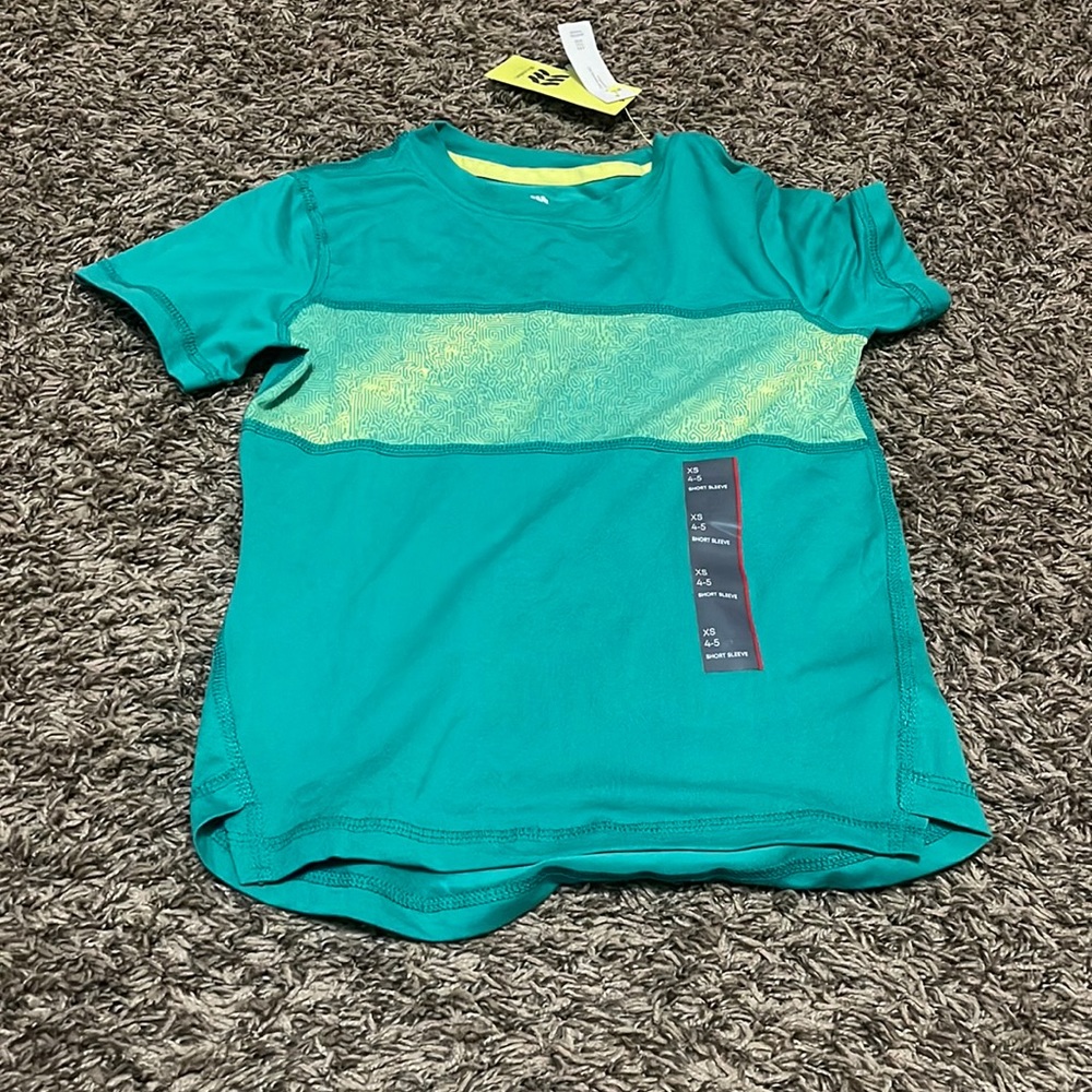 (18) All in motion chest stripe shirt